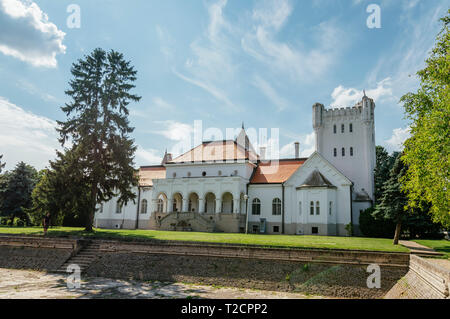 Fantast Dundjerski ou château, célèbre destination touristique, près de la ville de Becej, Serbie Banque D'Images