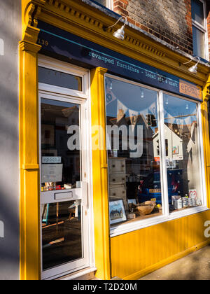 Époque3, boutique à la mode, la vente de meubles usagés et la peinture française, Reading, Berkshire, Angleterre, RU, FR. Banque D'Images