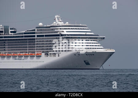 Navire de croisière MSC Splendida en mer Banque D'Images