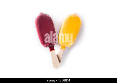 Sucettes jaune et rouge isolé sur fond blanc. Vue d'en haut. Banque D'Images