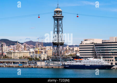 Vue aérienne du port et de la ville de Barcelone Banque D'Images