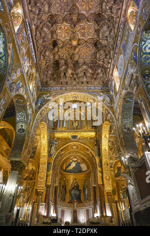 Palerme, Italie. Octobre, 2018. Intérieur de la chapelle Palatine (Chapelle Palatine), situé dans le Palazzo Reale de Palerme. Banque D'Images