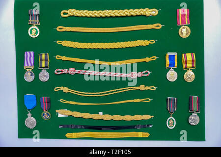 18 février 2019 - Abu Dhabi, Émirats arabes unis : uniforme de l'armée Marine / Générique / accessoires badge à afficher Banque D'Images