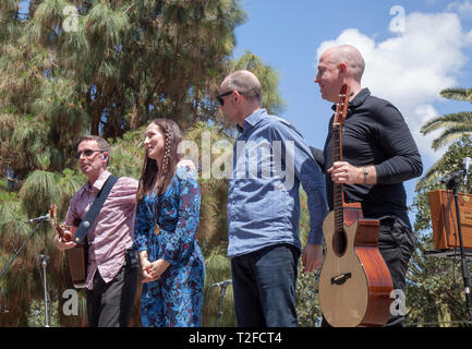 LAS PALMAS DE GRAN CANARIA, ESPAGNE - 31 Mars : Julie Fowlis et son groupe au Parque Doramas portez dans le cadre de programme libre Musica en El Parque, sur Banque D'Images