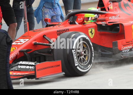 Manama, Bahreïn. Apr 02, 2019. Mick SCHUMACHER, GER, FERRARI SF90 F1 premier test F1. MANAMA, Bahreïn formule 1 02.04.2019 - Formula 1 Testday, la formule 1, Ferrari journée Test avec Mick SCHUMACHER sur 2. Avril 2019 sur le circuit de Sakhir - payant responsable image - copyright : © ATP/THILL Arthur | Conditions de crédit dans le monde entier : dpa/Alamy Live News Banque D'Images