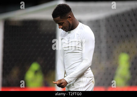 Watford, Royaume-Uni. Apr 02, 2019. Ryan Sessegnon de Fulham est abattu au coup de sifflet final de son équipe de la relégation est confirmé. Premier match d'EPL, Watford v Fulham à Vicarage Road à Londres le mardi 2 avril 2019. Cette image ne peut être utilisé qu'à des fins rédactionnelles. Usage éditorial uniquement, licence requise pour un usage commercial. Aucune utilisation de pari, de jeux ou d'un seul club/ligue/dvd publications pic par Steffan Bowen/Andrew Orchard la photographie de sport/Alamy live news Crédit : Andrew Orchard la photographie de sport/Alamy Live News Banque D'Images