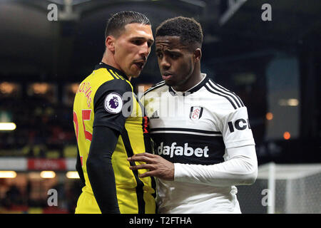 Watford, Royaume-Uni. Apr 02, 2019. Jose Holebas de Watford (L) regarde à Ryan Sessegnon de Fulham (R). Premier match d'EPL, Watford v Fulham à Vicarage Road à Londres le mardi 2 avril 2019. Cette image ne peut être utilisé qu'à des fins rédactionnelles. Usage éditorial uniquement, licence requise pour un usage commercial. Aucune utilisation de pari, de jeux ou d'un seul club/ligue/dvd publications pic par Steffan Bowen/Andrew Orchard la photographie de sport/Alamy live news Crédit : Andrew Orchard la photographie de sport/Alamy Live News Banque D'Images