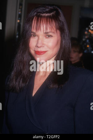 Los Angeles, CA - le 12 mars : L'actrice Barbara Hershey assiste à la 44h Annual American Cinema Editors Awards Dinner le 12 mars 1994 à l'hôtel Beverly Wilshire Hotel à Beverly Hills, Californie. Photo de Barry King/Alamy Stock Photo Banque D'Images