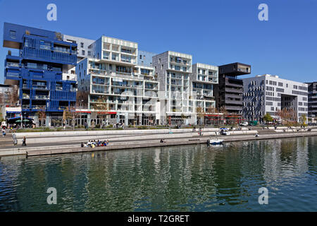 LYON, FRANCE, Mars 31, 2019 : La Confluence est l'ancien quartier des ports. La Confluence projet est sur le point de doubler la surface du centre de Banque D'Images