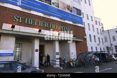 Vue extérieure de l'hôpital de Saint-hélier, dans le London Borough of Sutton, et qui est dirigé par Epsom et de St Helier University Hospitals NHS Trust. Banque D'Images
