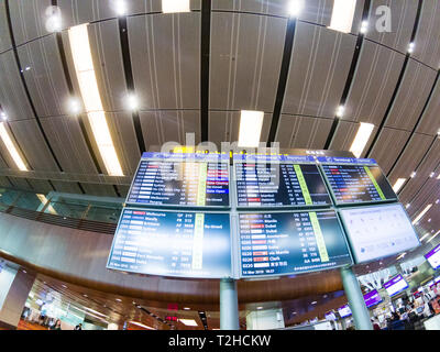 Singapour, Singapour - Mars 2019 : les arrivées et départs de l'aéroport de Changi à Singapour Banque D'Images