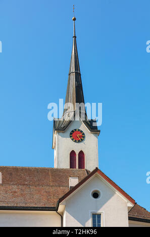 Vue partielle de l'église Saint Martin à Erstfeld dans le canton suisse d'Appenzell Rhodes-Intérieures. Banque D'Images