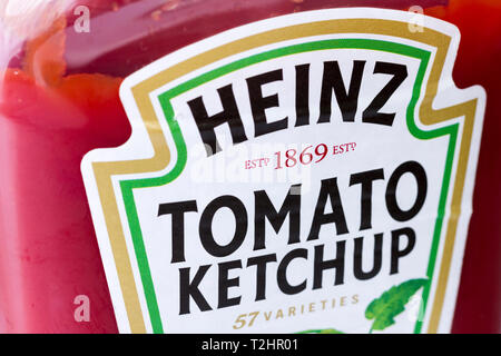 Heinz Ketchup, libre d'étiquette de la bouteille en plastique Banque D'Images