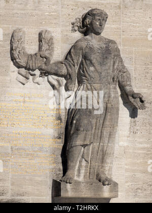 Des statues dans le stade des Jeux Olympiques d'hiver 1936, Garmisch-Partenkirchen, Bavière, Allemagne Banque D'Images