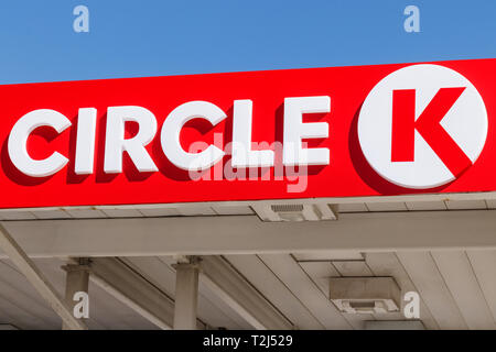 Lafayette - Circa Avril 2019 : Circle K à l'emplacement de la station d'essence au détail. Circle K est une filiale d'Alimentation Couche-Tard et est basé au Québec II Banque D'Images