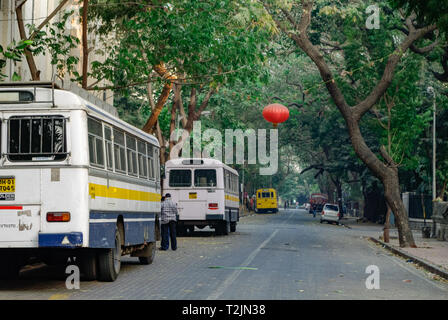 Mumbai, Inde - 1 janvier 2012 : Street dans le quartier Colaba de Mumbai (Inde) Banque D'Images