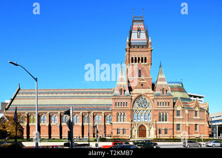 Memorial Hall et Sanders Theatre, de l'Université de Harvard. Terminé en 1878, le bâtiment est un exemple de style gothique victorien dans American archi Banque D'Images