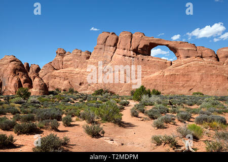 Skyline Arch, Arches National Park, Utah, l'Amérique. Banque D'Images