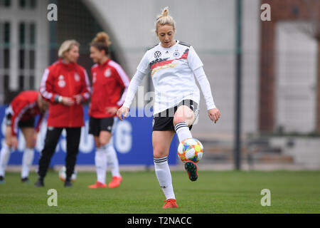 Harsewinkel, Deutschland. 06Th avr, 2019. Carolin Simon (Allemagne). GES/football/formation des femmes allemandes dans l'équipe nationale de football Harsewinkel, 03.04.2019 Football/soccer : session de formation des femmes dans l'équipe nationale allemande Harsewinkel, le 3 avril 2019 dans le monde de l'utilisation | Credit : dpa/Alamy Live News Banque D'Images