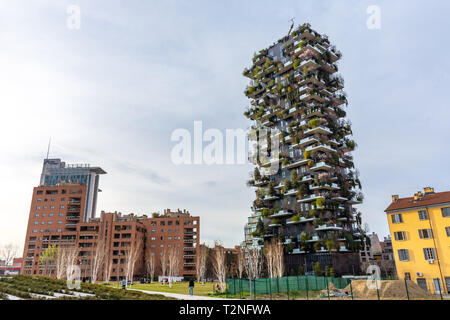 Bosco Verticale, forêt verticale immeubles à appartements de Porta Nuova quartier financier de la ville de Milan, Italie Banque D'Images