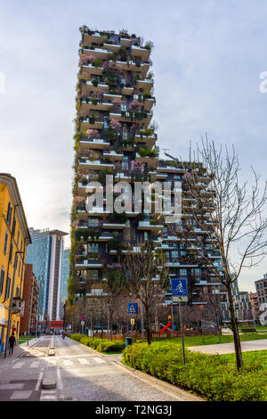 Bosco Verticale, forêt verticale immeubles à appartements de Porta Nuova quartier financier de la ville de Milan, Italie Banque D'Images