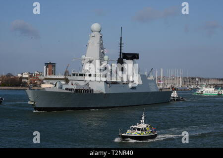 Le HMS Duncan, destroyer de la marine royale Banque D'Images