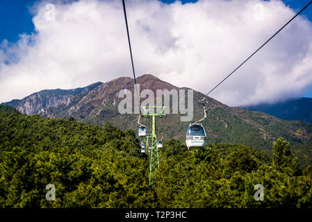 Téléphérique 90, 17 90, 17 au parc géologique national près de Dali, Yunnan Province, China Banque D'Images