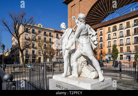 Monument à Luis Daoíz et Pedro Velarde, héros de la guerre d'Indépendance Espagnole, dans la Plaza Dos de Mayo dans le coeur de l'Malasana disrict, cen Banque D'Images