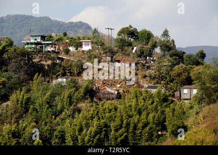 Village de l'état de Meghalaya, Khasi Hills, au nord-est de l'Inde --- Dorf dans den Khasi Hills, Meghalaya, Nordostindien Banque D'Images