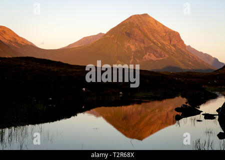 Lumière du soir sur Marsco, Glen Sligachan, Isle of Skye, Scotland Banque D'Images