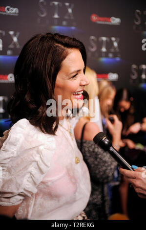 L'actrice Katie Holmes arrive sur le tapis rouge pour la présentation STXfilms CinemaCon's "l'état de l'industrie : Passé, présent et futur" au Colosseum du Caesars Palace, le 2 avril 2019 à Las Vegas, Nevada. Banque D'Images
