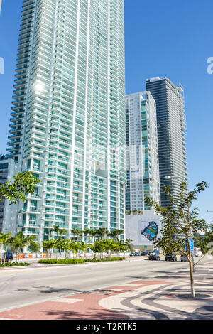 Miami Florida, Biscayne Boulevard, gratte-ciel gratte-ciel bâtiment bâtiments bâtiment, condominiums condo condos résidence Banque D'Images
