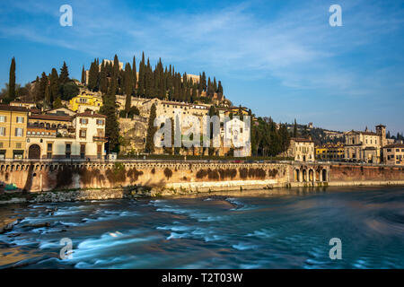 Vue panoramique de Vérone le fleuve Adige. Région Vénétie. Italie Banque D'Images