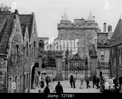 Vue sur le palais de Holyrood, Édimbourg. Banque D'Images