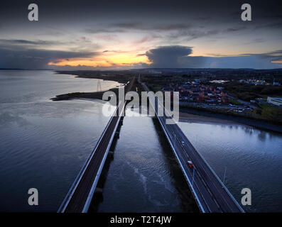 Loughor ponts routiers et ferroviaires de l'estuaire Banque D'Images