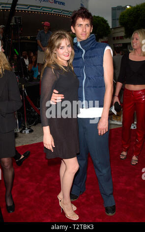 LOS ANGELES, CA. 15 juin 2000 : l'actrice Alicia Silverstone et petit ami CHRISTOPHER JARECKI au Los Angeles première de Me, Myself & Irene. Photo : Paul Smith/Featureflash Banque D'Images