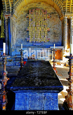 Cathédrale de Durham Durham City détail de la tombe de Bède le Vénérable Banque D'Images