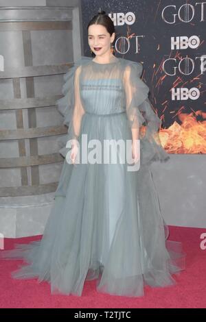 New York, USA. 06Th avr, 2019. NEW YORK, NY - 3 avril : Emilia Clarke assiste à la premire pour la dernière saison de "Game of Thrones" le 3 avril 2019 à New York, NY : Crédit Imagespace/Alamy Live News Banque D'Images