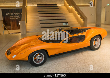 Londres, Royaume-Uni. 4 avril 2019. Une sonde 16 location présentés lors d'un photocall au Design Museum à Kensington. La voiture occupe une place importante dans le film de Stanley Kubrick "Orange mécanique" (1971). Construit en 1969 par les designers Dennis et Peter Adams, la voiture est un des trois seuls jamais réalisé. La voiture est à l'affiche dans le cadre de 'Stanley Kubrick : l'exposition', 26 avril au 15 septembre 2019. Crédit : Stephen Chung / Alamy Live News Banque D'Images