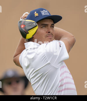 San Antonio, Texas, USA. 4ème apr 2019. GOLF - 2019 - RICKIE FOWLER de Murrieta, CA, au cours de la première ronde de jeu, Texas Valero Ouvrir, PTC San Antonio, Oaks, 4 avril, San Antonio, Texas Crédit : Scott Foley/ZUMA/Alamy Fil Live News Banque D'Images