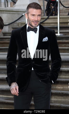 Londres, Royaume-Uni. Le 04 Avr, 2019. David Beckham arrivent pour la première mondiale de notre planète de Netflix au Natural History Museum, Kensington Crédit : SOPA/Alamy Images Limited Live News Banque D'Images