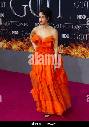 New York, NY - 3 Avril, 2019 : Nathalie Emmanuel wearing dress par Ermanno Scervino assiste à HBO Game of Thrones saison finale première à Leida City Music Hall Banque D'Images