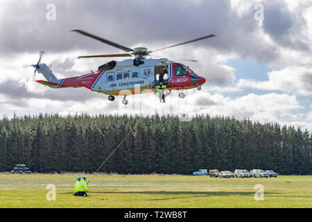 C'est un exercice d'entraînement de l'HMCG par rapport au nouveau personnel à l'Aérodrome de Boyndie, Aberdeenshire, Ecosse le samedi 30 mars 2019. Photographié b Banque D'Images