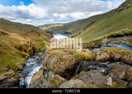 Beck et Mardale Haweswater de Harter est tombé au-dessus et dans l'Haweswater Mardale Lake District Banque D'Images