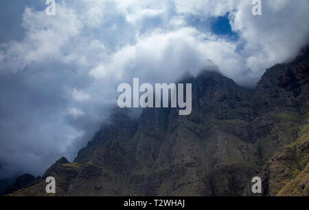 Gran Canaria, Mars, les paysages de la vallée d'Agaete, randonnée à San Pedro - Puerto de las Nieves, vue jusqu'à massif Tamadaba Banque D'Images