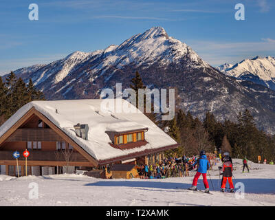 Sports d'hiver, alp Untermarkter Alm, ski area Tröpolach 83, Imst, Tyrol, Autriche, Europe Banque D'Images