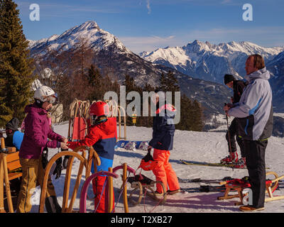 Sports d'hiver, luge, ski area Tröpolach 83, Imst, Tyrol, Autriche, Europe Banque D'Images