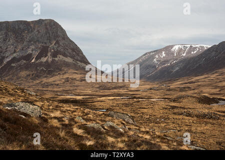 Le Devil's Point et Ben Macdui de Glen Dee, parc national de Cairngorm, l'Ecosse Banque D'Images