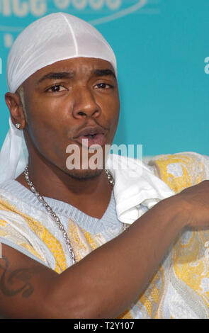 LOS ANGELES, CA. 06 août 2000 : star du rap SISQO aux Teen Choice Awards à Santa Monica, Californie.Photo : Paul Smith/Featureflash Banque D'Images