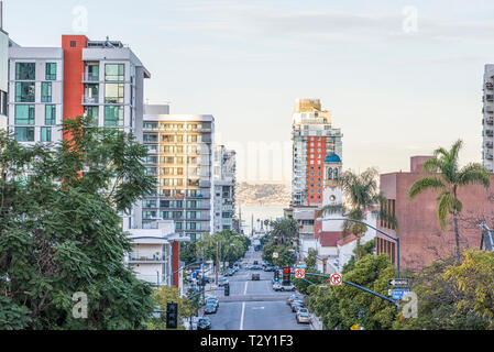 Le centre-ville de San Diego sur un matin de décembre. Banque D'Images